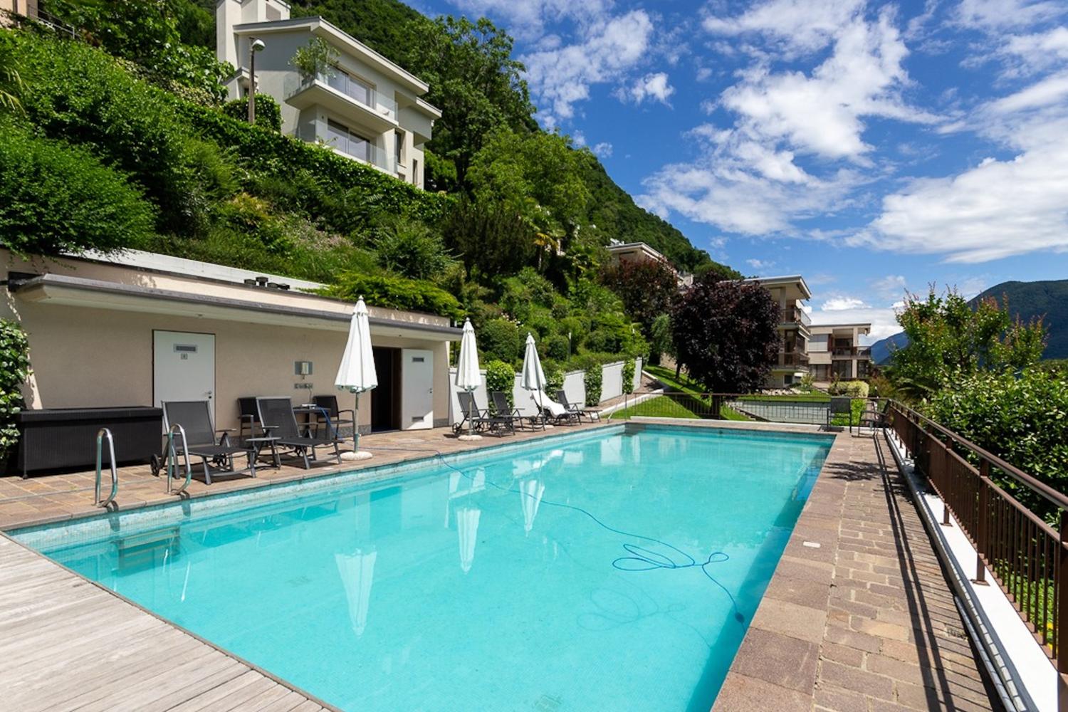 SPLENDIDO 3.5 LOCALI CON GIARDINO PRIVATO E VISTA LAGO