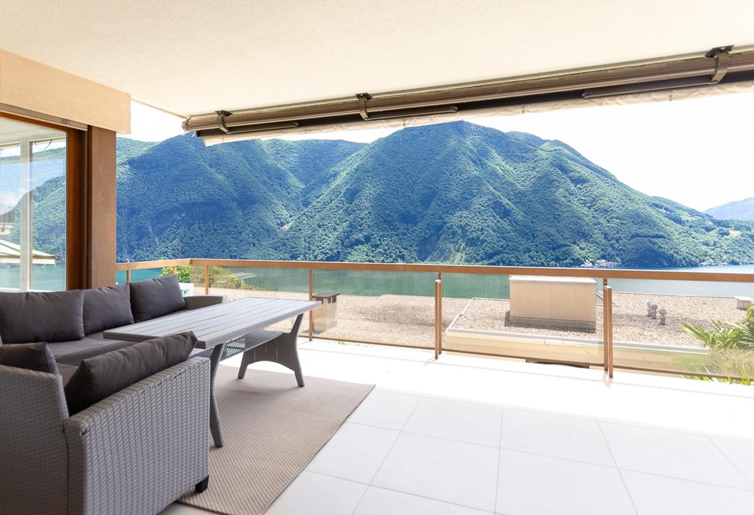 SPLENDIDO 3.5 LOCALI CON GIARDINO PRIVATO E VISTA LAGO