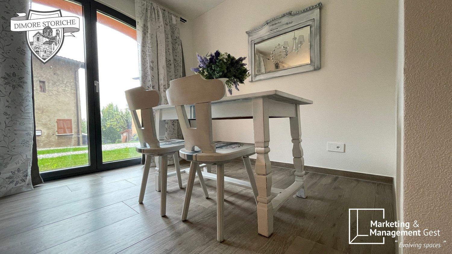 AMMOBILIATO 3.5 DI GRANDE CHARME, RICERCATO, SILENZIOSO