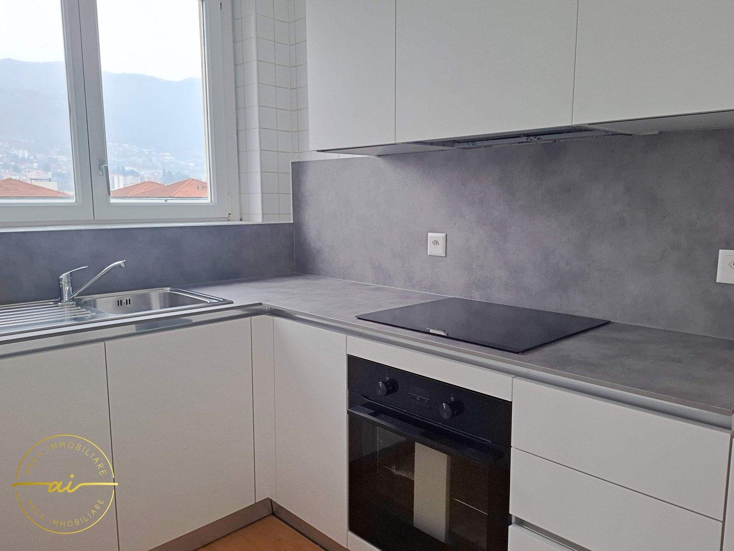 APPARTAMENTO DI 4.5 LOCALI ARREDATO IN ZONA PALAPENZ