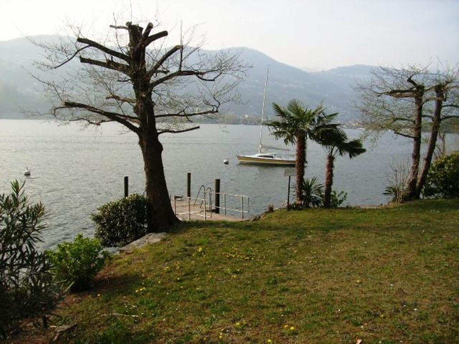 Esclusiva Villa Vista Lago con Dépendance e Spiaggia