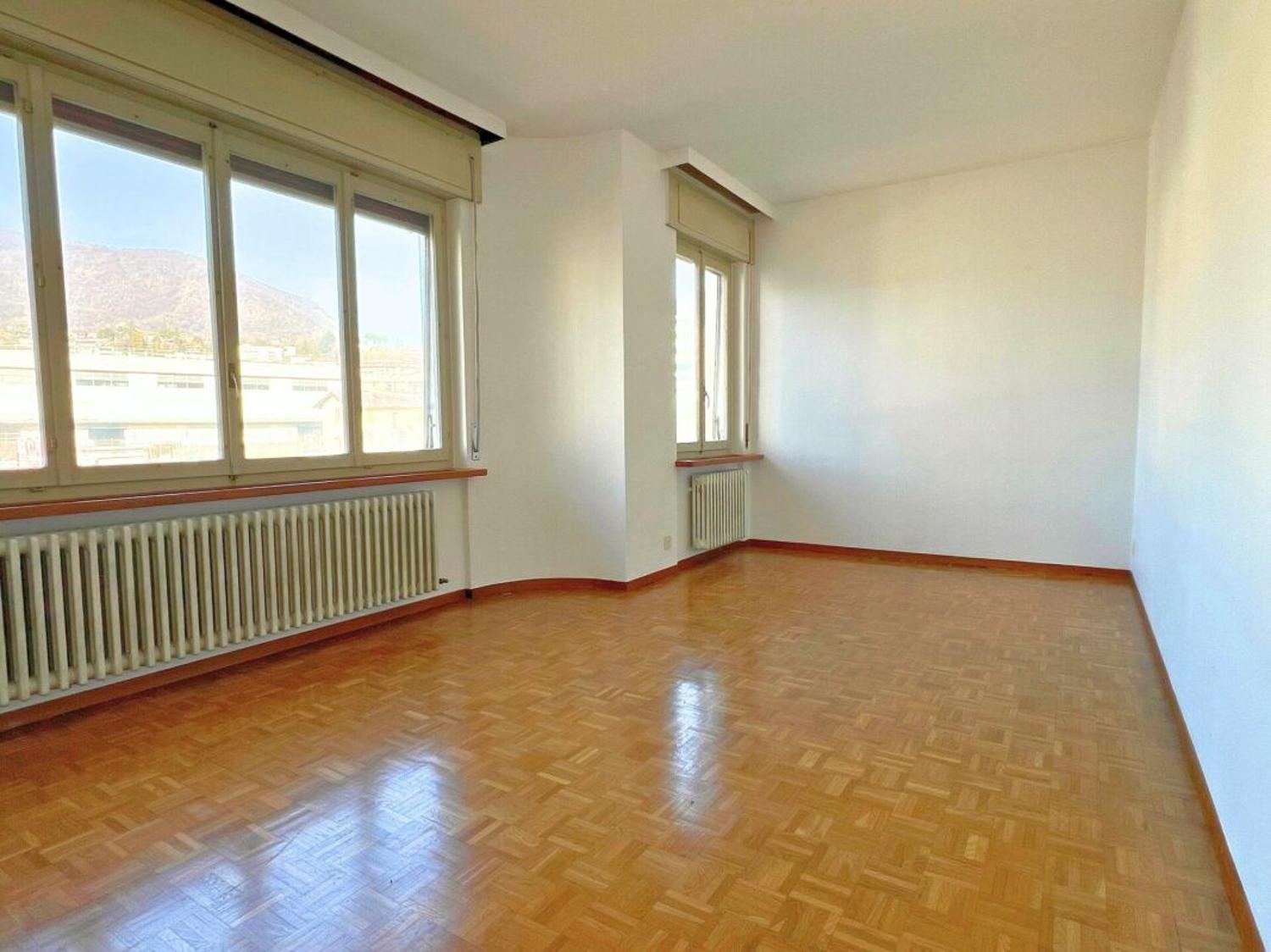 Affittasi appartamento 3.5 locali con balcone e ampio giardino a Balerna