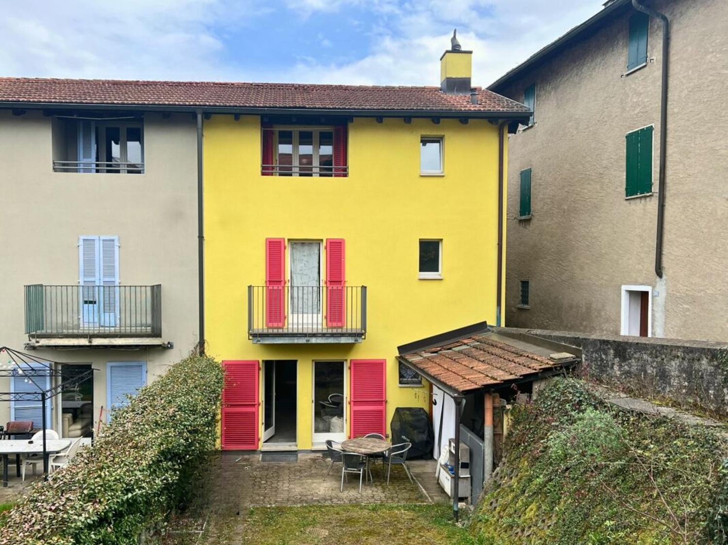 Graziosa casa di nucleo in affitto, con giardino
