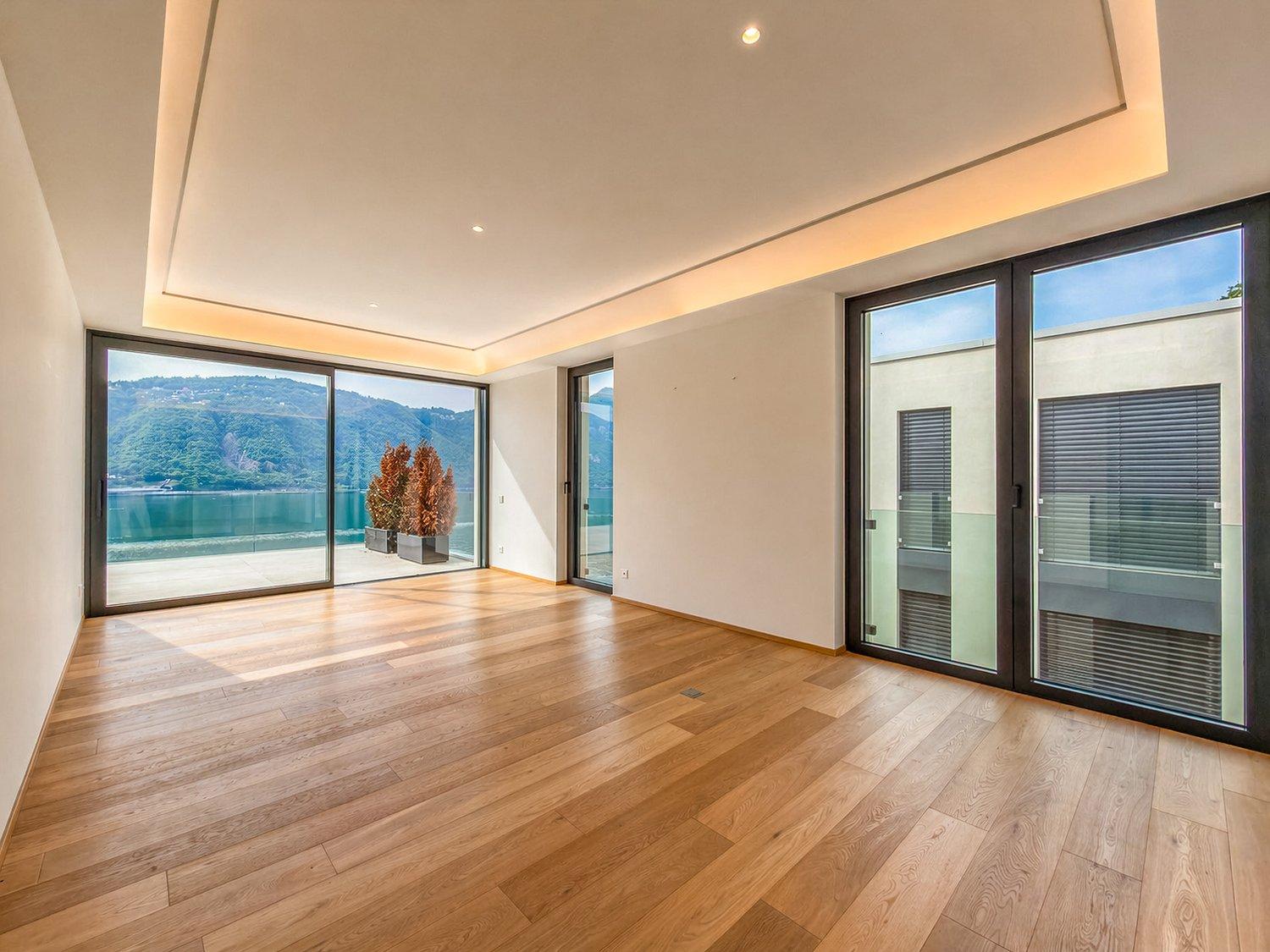 Attico di lusso 4.5 locali vista lago a Bissone