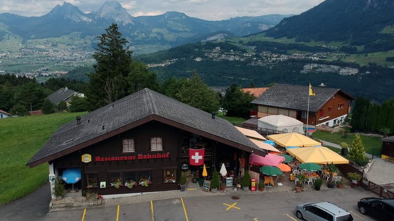 Restaurant in Seelisberg am Weg der Schweiz (1)