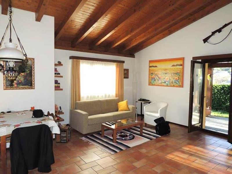Villa Luganese - Bella casa in un contesto rilassante (2)