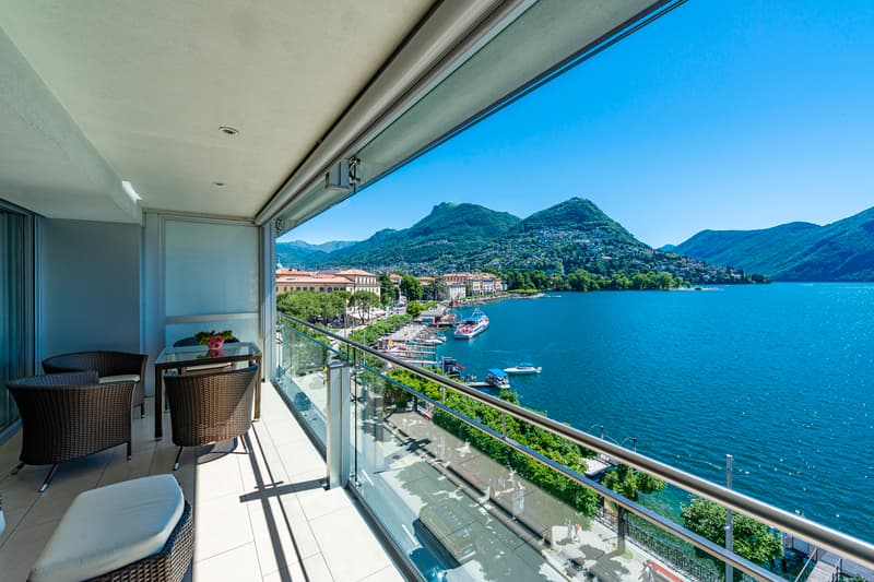 Splendido appartamento sul lungolago di Lugano (1)