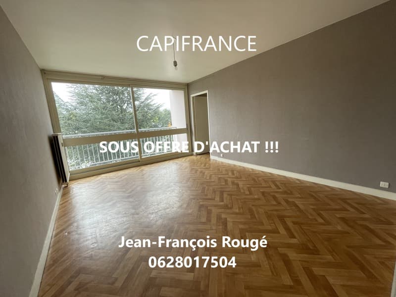 Saint-Lô, proche Carrefour, appartement T2 de 50 m² libre de location (1)