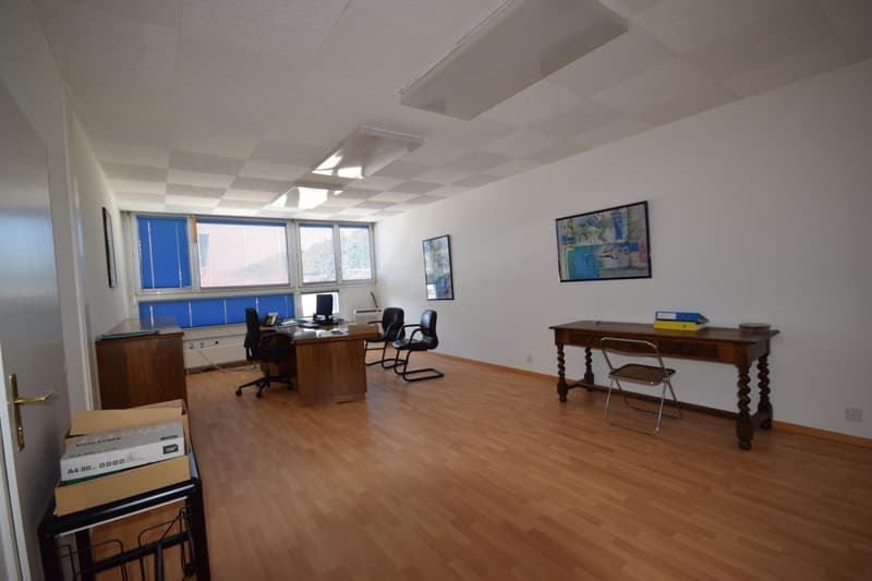 Surface de bureaux de 35 m2 (2)