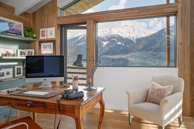 Incredible chalet with uninterrupted views available for a ski seasonal rental (10)