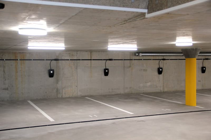 Modernes Parkieren in Tiefgarage mit eigenem Emobility Anschluss pro Platz (1)