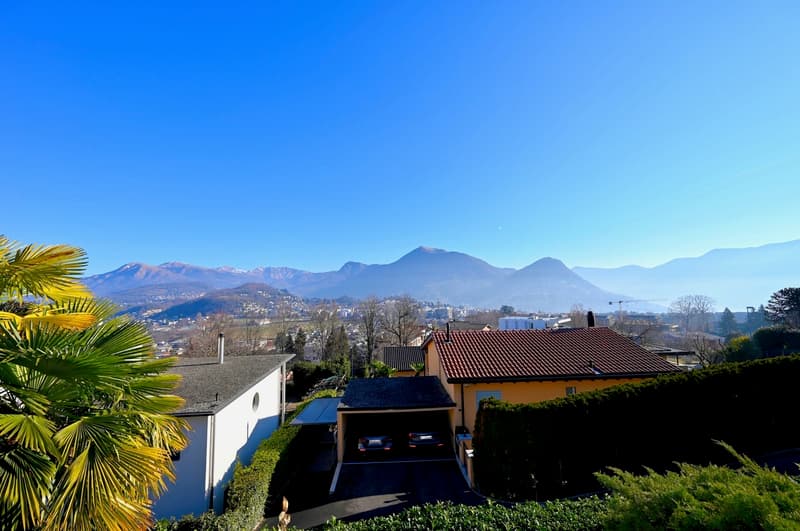 Villa a Breganzona con Vista Imprendibile sulle Montagne (2)