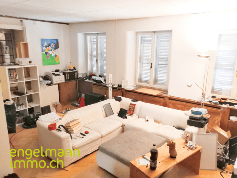 Grosse 4 Zimmer-Wohnung / Grand appartement de 4 pièces (2)