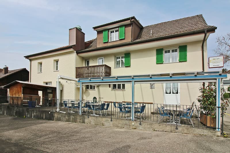 Wohn-/Geschäftshaus in Schöfflisdorf (2)