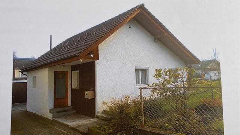 Zu vermieten Kleines Häuslein in 4814 Bottenwil, bei Zofingen, Kt. Aargau (1)
