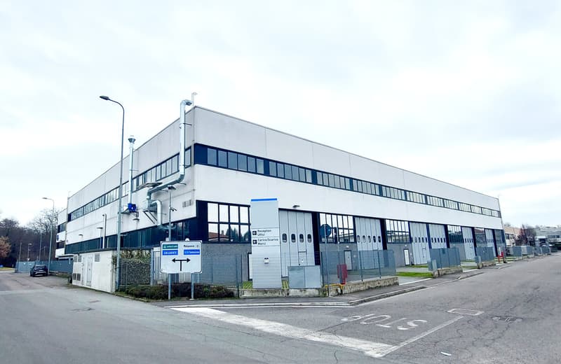 Fabrik in Arsago Seprio (2)