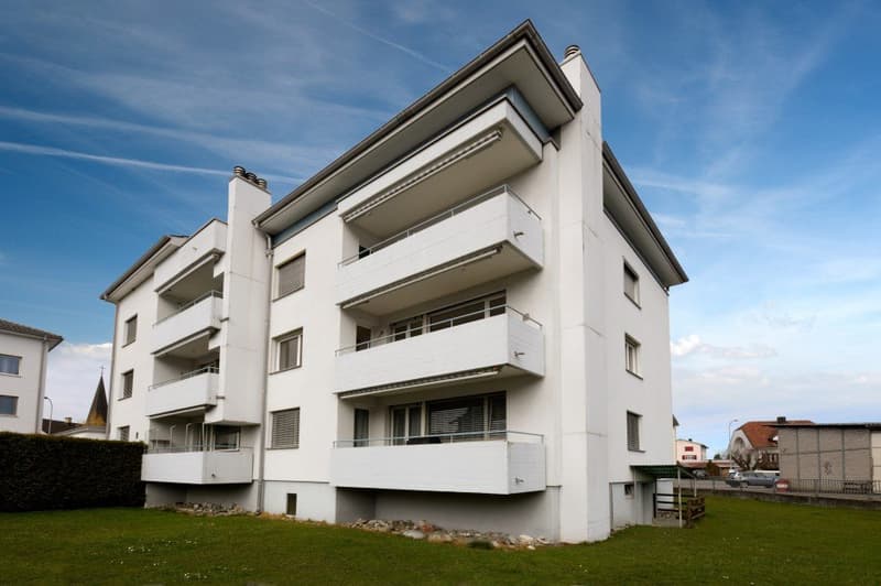 3.5 Zimmer-Wohnung mit Balkon Hochparterre (1)