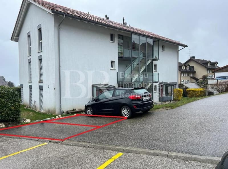 Sur la commune de Saint Georges deux places de parking exterieur à vendre (1)