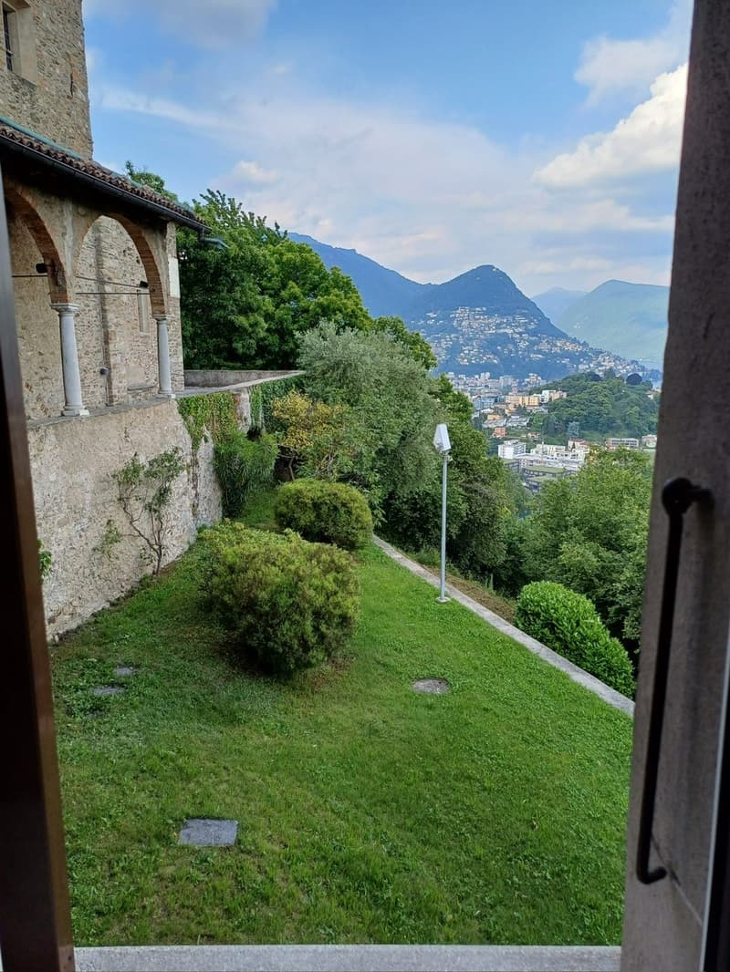 3.5 locali in casa bifamiliare a Biogno (Breganzona) con giardino condominiale (8)