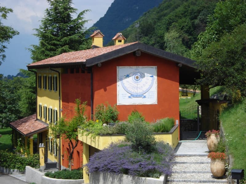 Villa ad Arogno (2)