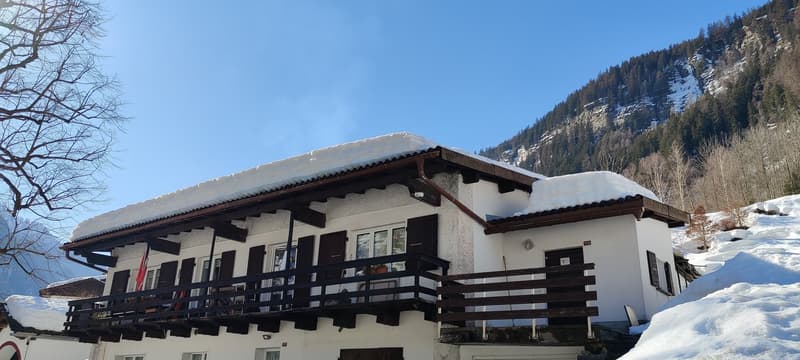 Bella casa di 2 appartamenti in Val Calanca (2)