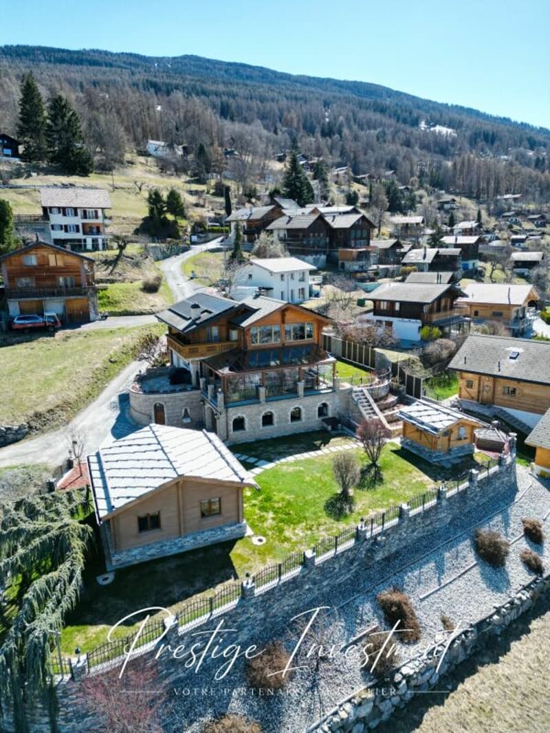 SPACIEUX CHALET DE 5.5 PCES, LES AGETTES ( 4 VALLÉES ) (2)
