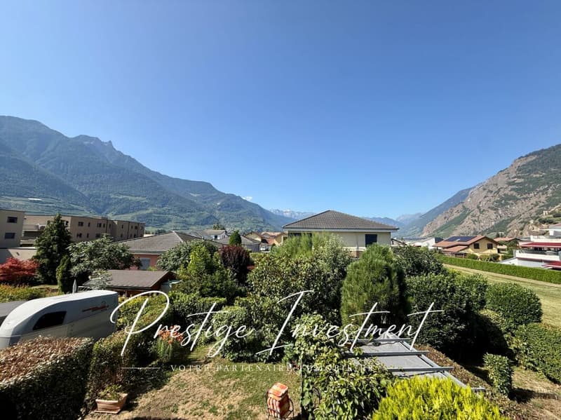 ATTIQUE DUPLEX DE 5,5 PCES & 148 M2, SAILLON (18)