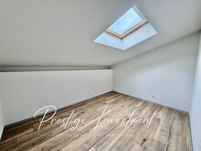 ATTIQUE - DUPLEX DE 4.5 PCES & 188 M2 - LEYTRON (11)