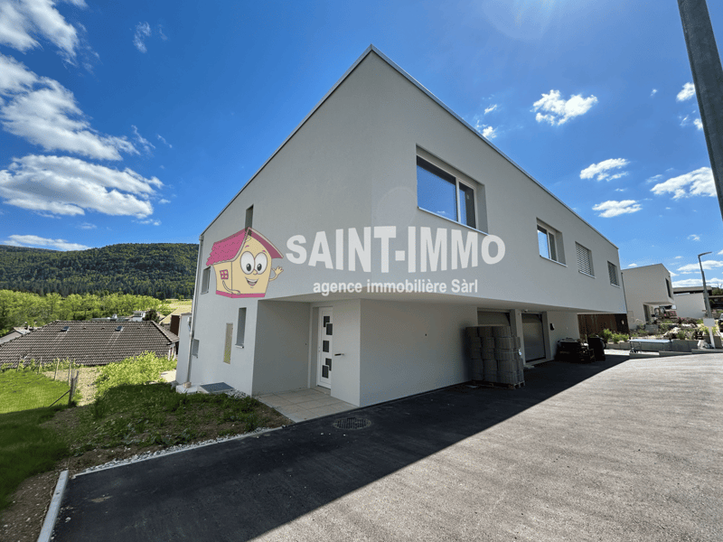 Villa mitoyenne Minergie de 5.5 pièces (158 m2) avec grande terrasse, jardin et garage à Cortébert (2)