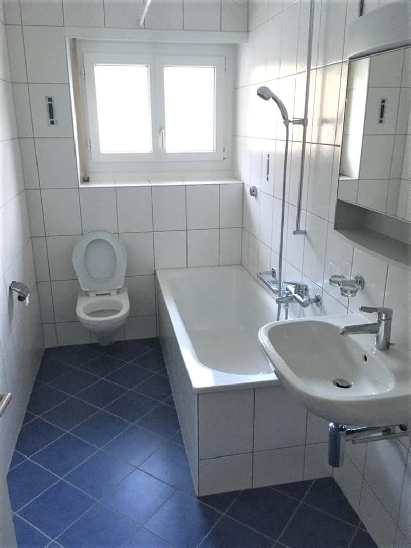A louer: appartement 3 pièces avec balcon - Paul-Charmillot 80, St-Imier (4)