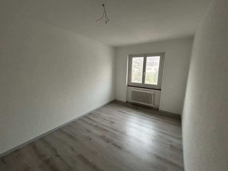 A louer: appartement 3 pièces avec balcon - Paul-Charmillot 82, St-Imier (4)