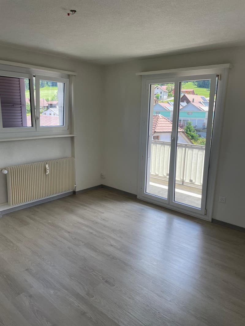 A louer: appartement 4 pièces avec balcon - Pont 10, Tramelan (2)