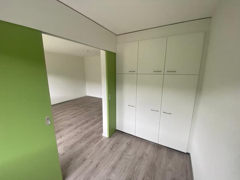 A louer: appartement adapté 2.5 pièces avec balcon - Clef 43 (réf. 1033) (3)