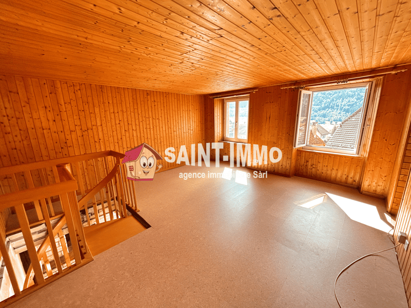 Immeuble locatif à réhabiliter de 4 appartements, un local, une parcelle constructible et un garage (13)