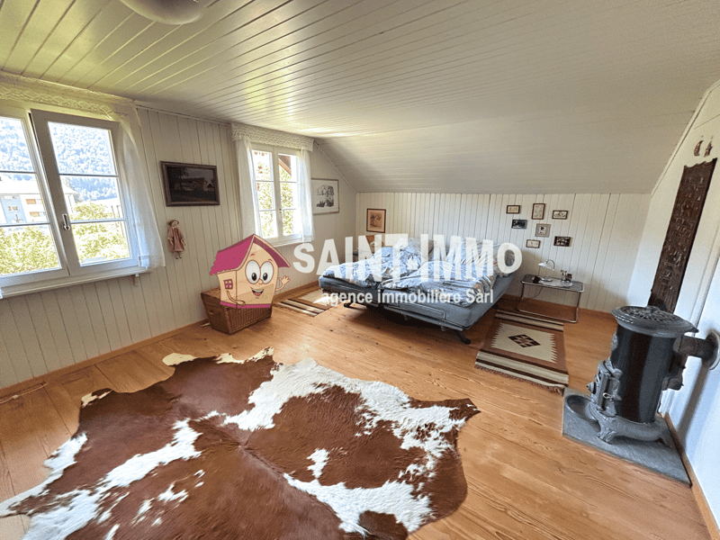 Charmant chalet avec dépendance, garage et jardin arboré sans vis-à-vis (6)