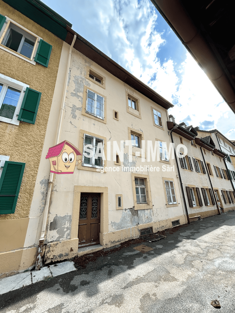 Immeuble locatif à rénover entièrement de 3 appartements, une remise / annexe et parcelle de jardin (8)