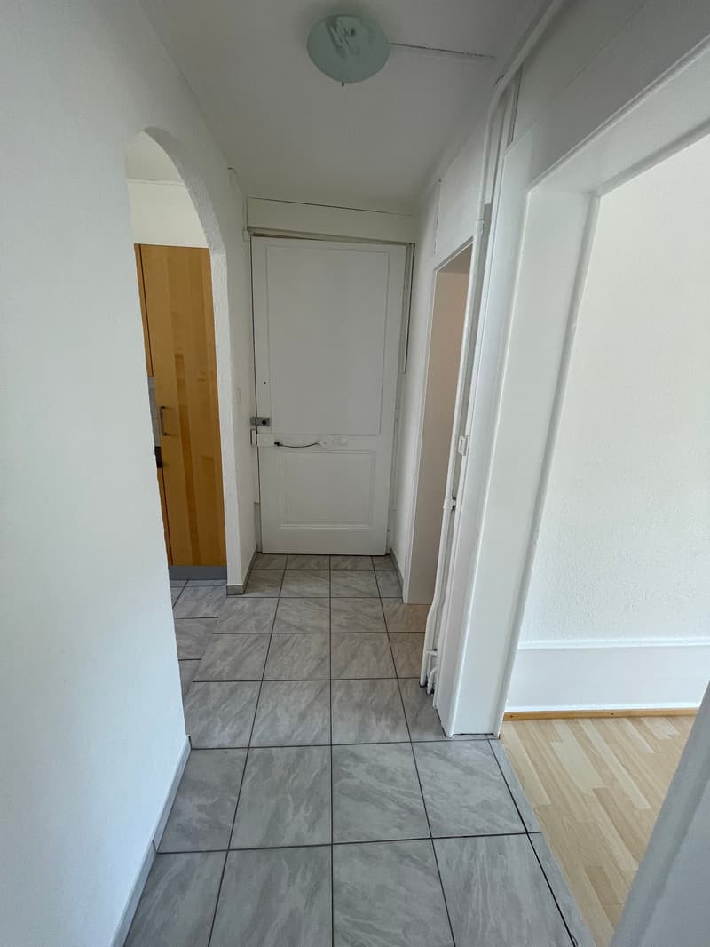 A louer: appartement 3 pièces - Rue du Midi 34, St-Imier (2ème étage) (7)