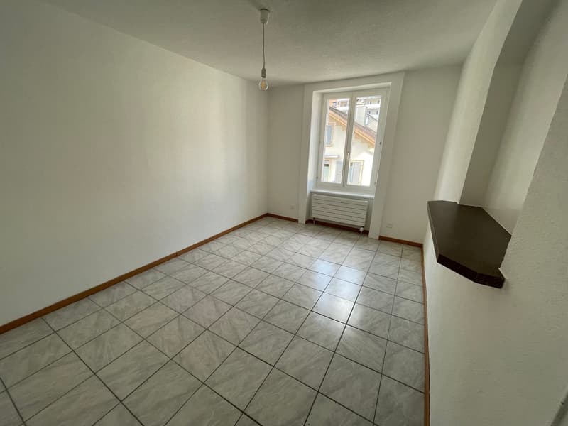 A louer: appartement 3 pièces - Rue du Midi 34, St-Imier (2ème étage) (4)