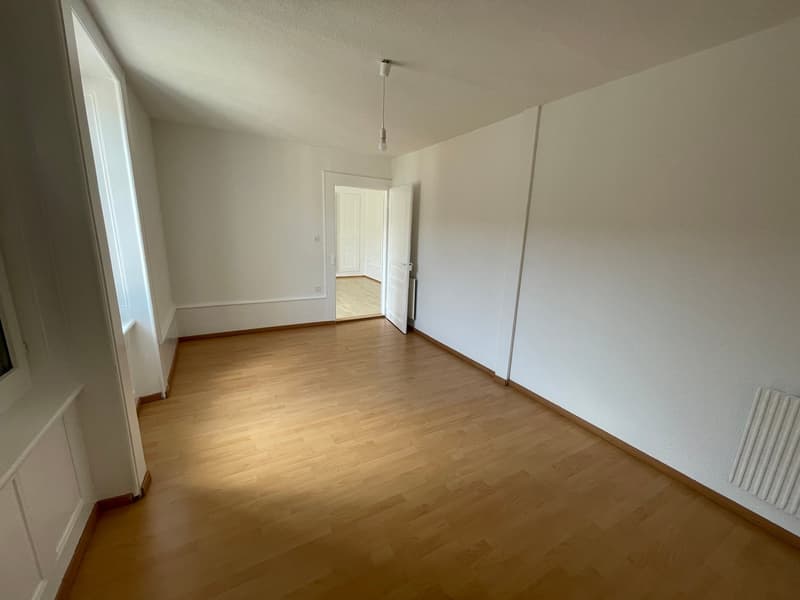 A louer: appartement 3 pièces - Rue du Midi 34, St-Imier (2ème étage) (3)