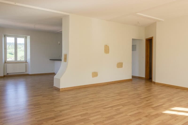 Lac 4, Les Brenets - Appartement 5 pièces avec balcon au 2ème étage   1 mois gratuits ! (3)