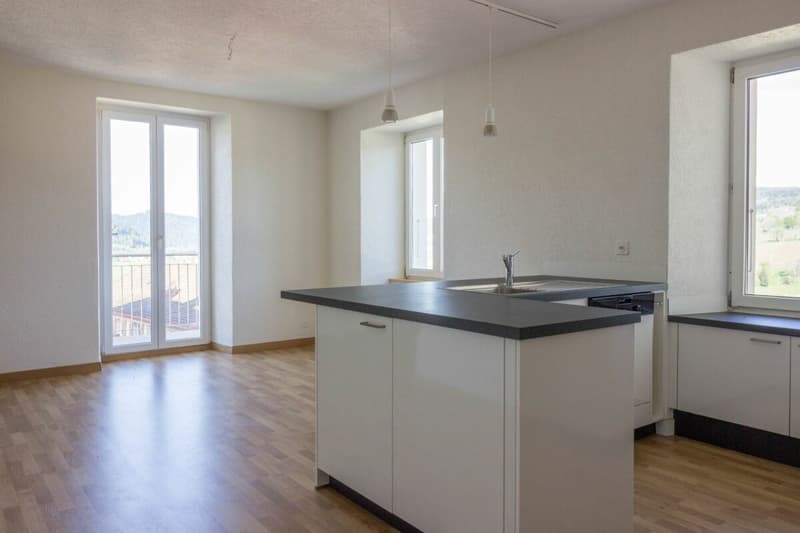 Lac 4, Les Brenets - Appartement 5 pièces avec balcon au 2ème étage   1 mois gratuits ! (4)