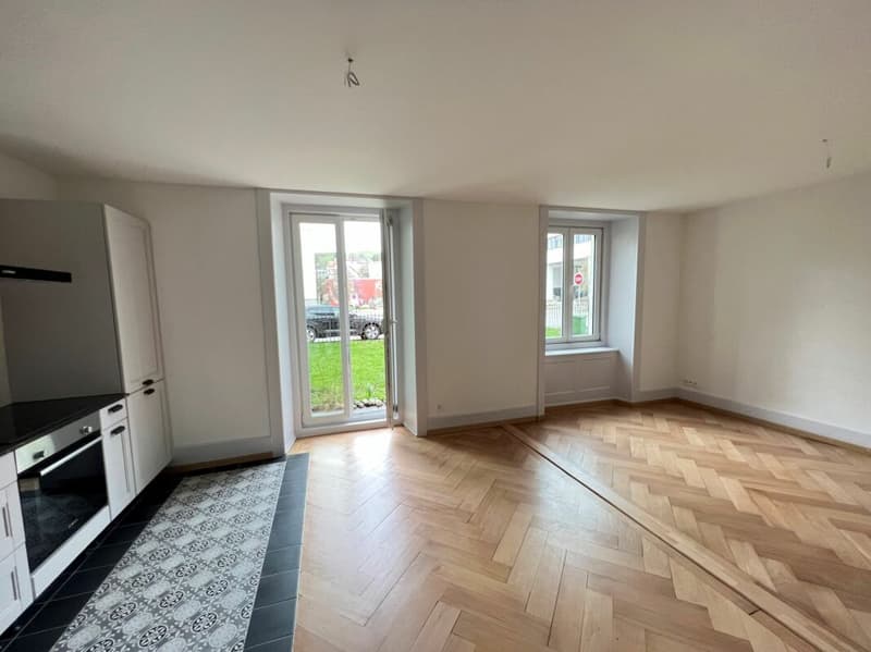 Hôtel-de-Ville 23 - Magnifique appartement rénové au rez-de-chaussée avec accès direct au jardin privatif (6)