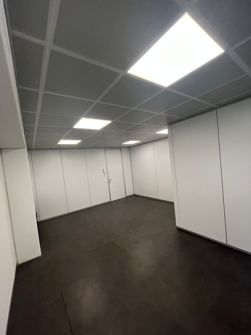 Ufficio moderno in affitto a Grono – Via Porta Piazzetta 2 (7)