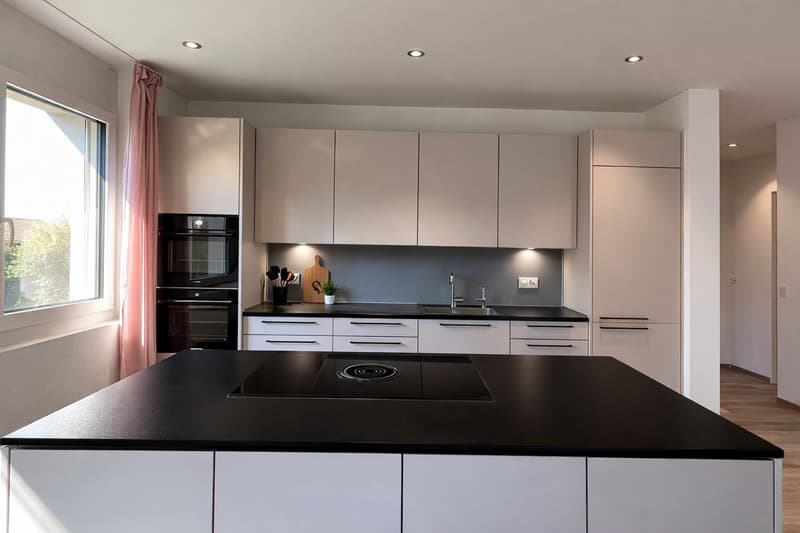 Moderne 4.5-Zimmer-Gartenwohnung (118 m²) mit 305 m² Privatgarten (Gegenkauf möglich) (3)