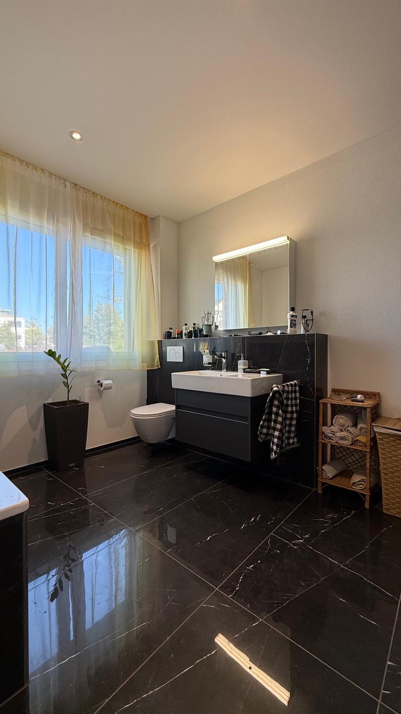 Moderne 4.5-Zimmer-Gartenwohnung (118 m²) mit 305 m² Privatgarten (Gegenkauf möglich) (9)