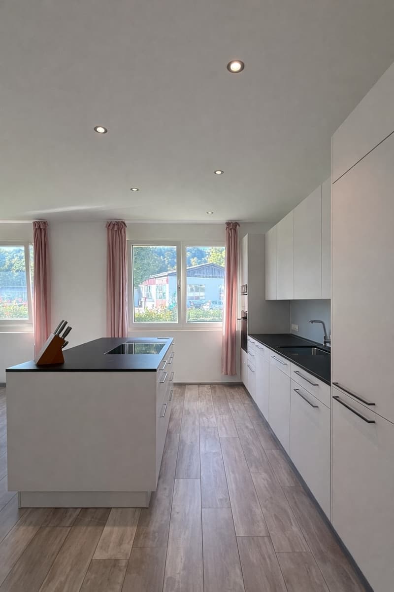 Moderne 4.5-Zimmer-Gartenwohnung (118 m²) mit 305 m² Privatgarten (Gegenkauf möglich) (4)