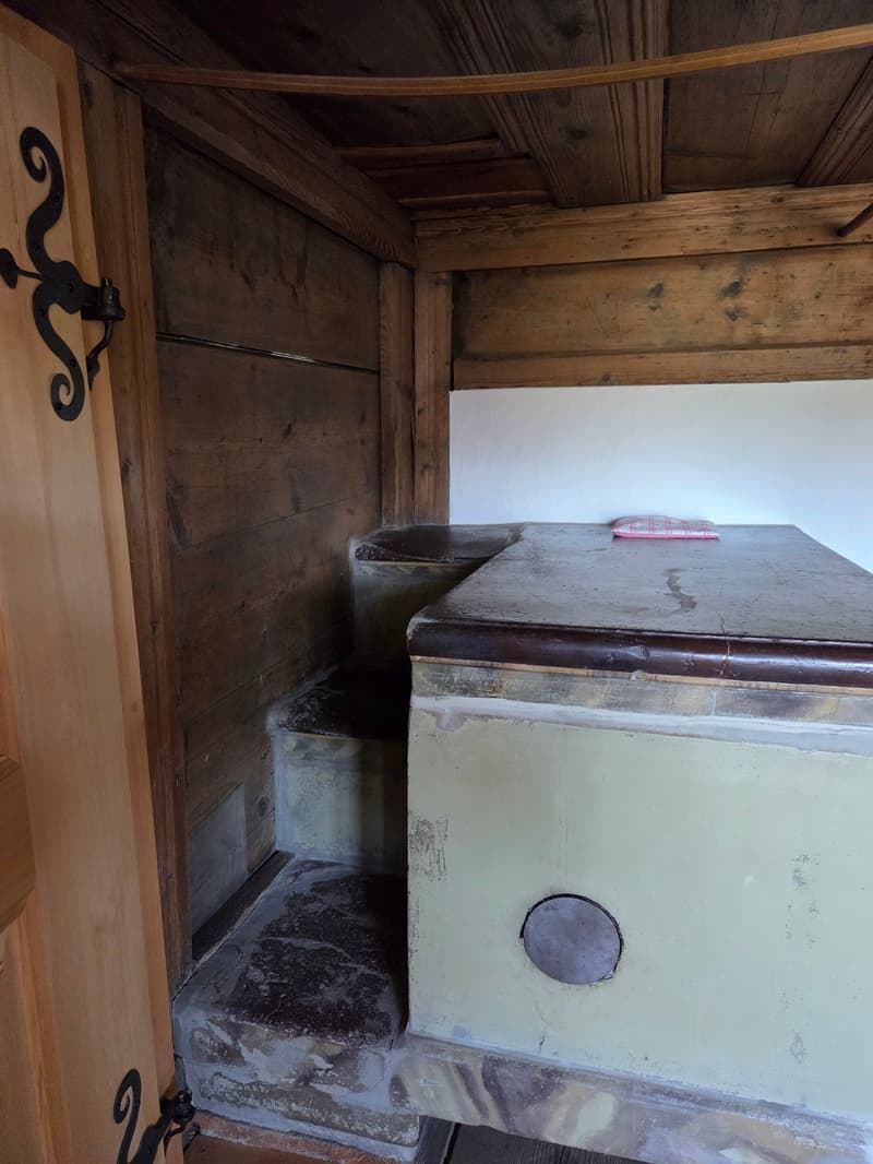 Kleines Bauernhaus im Grünen (4)
