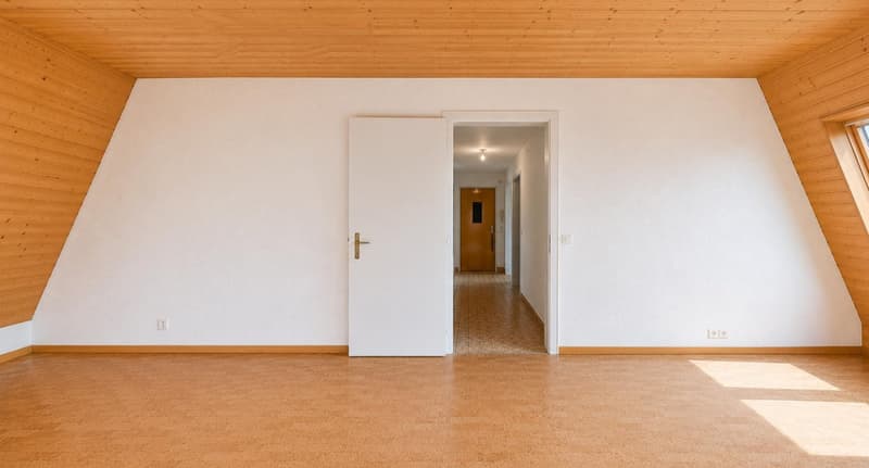 Wohnzimmer Richtung Ost - zum Wohnungsgsflur