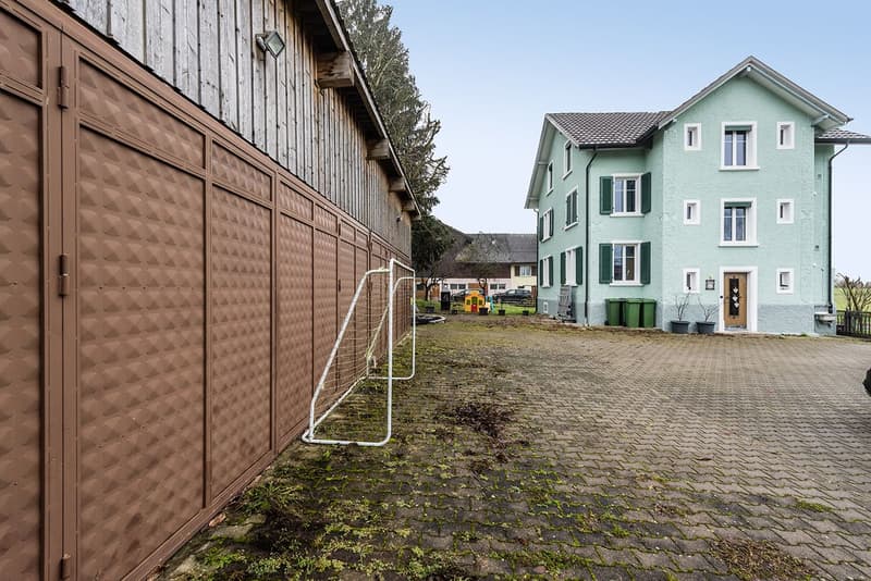 Casa multifamiliare con grande terreno e molto potenziale a Münchwilen (12)