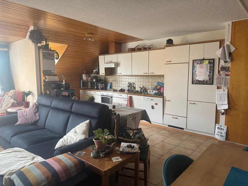 Charmant appartement en attique de 6.5 pièces à Bière (1)